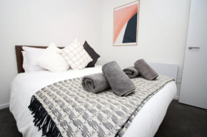 Modern Two BR | Free Parking